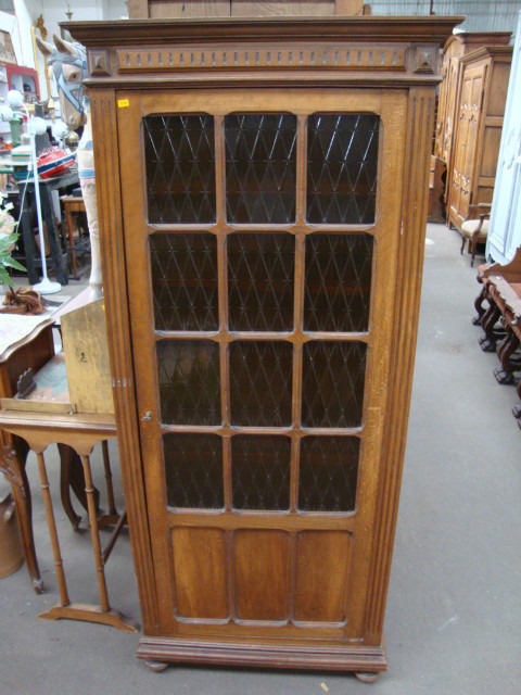 Bookcase Henri II style