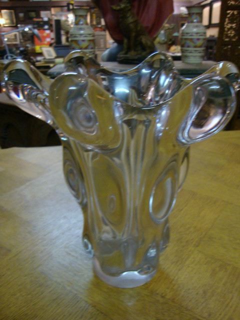 Crystal molded vase
