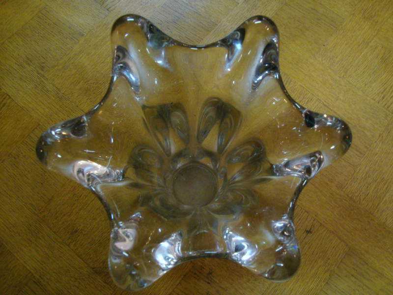 Crystal molded vase