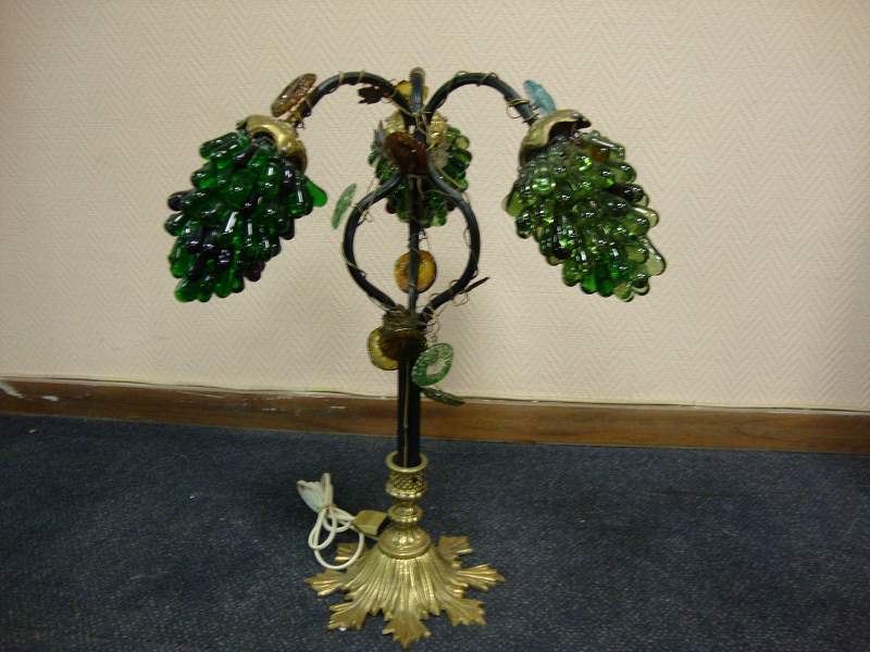 Grappes glass decoration and bronze lamp