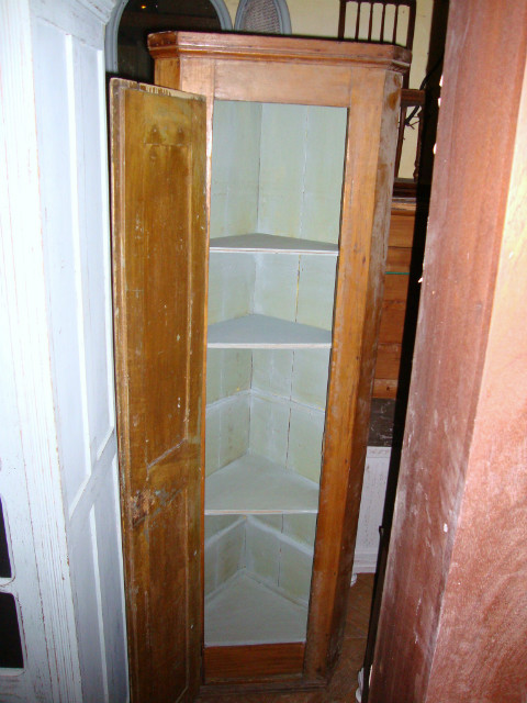 High pine 1 door corner cabinet 