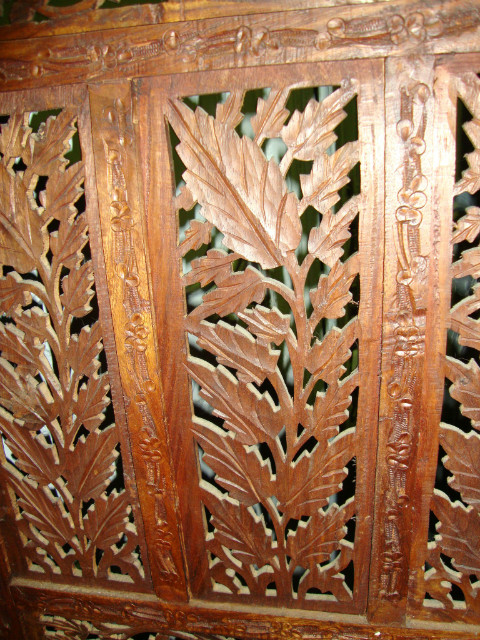 Indochinese sculpted wood screen 