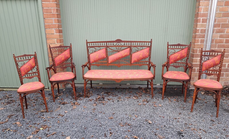 Jacob and Josef Kohn Art Nouveau period bentwood living room