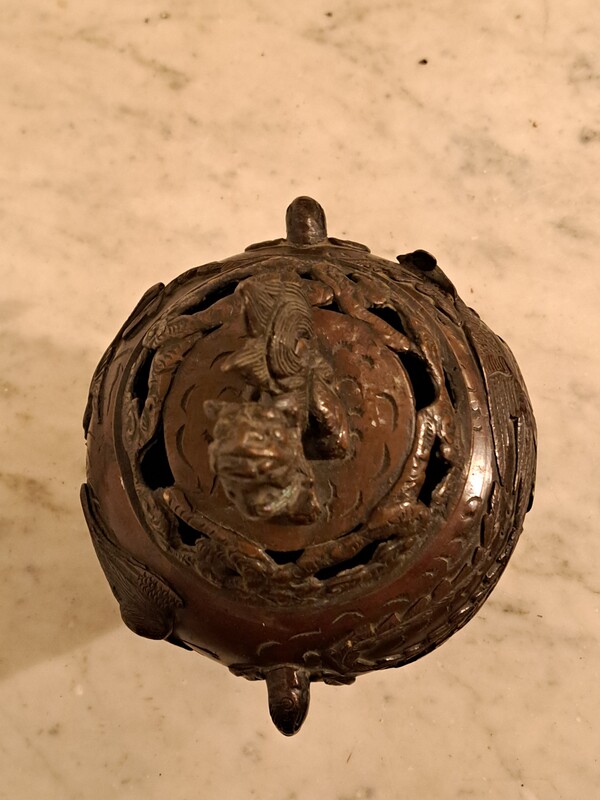  Japanese bronze incense burner with brown patina