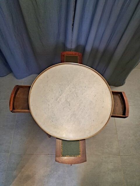 Mahogany and marble top bouillotte table