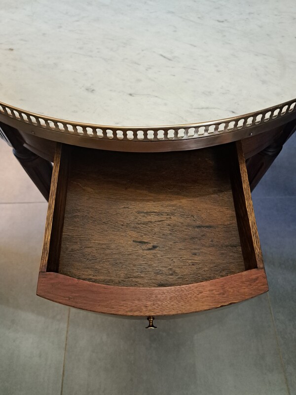 Mahogany and marble top bouillotte table