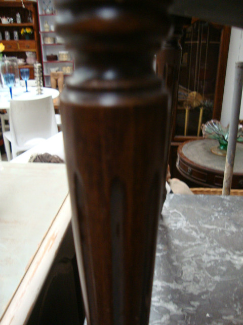 Medaillon Louis XVI style chair