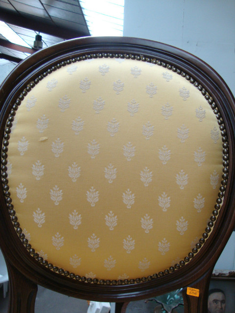 Medaillon Louis XVI style chair