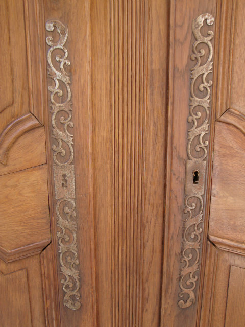 Normandy oak wardrobe Louis XV style