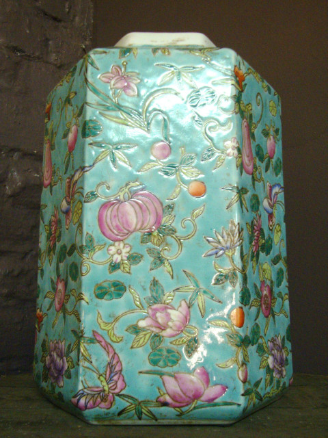 Octogonal polychrome big vase