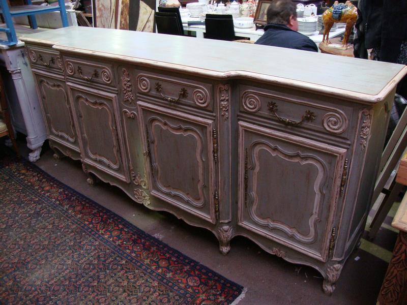 Painted 4 doors Louis XV style oak dresser