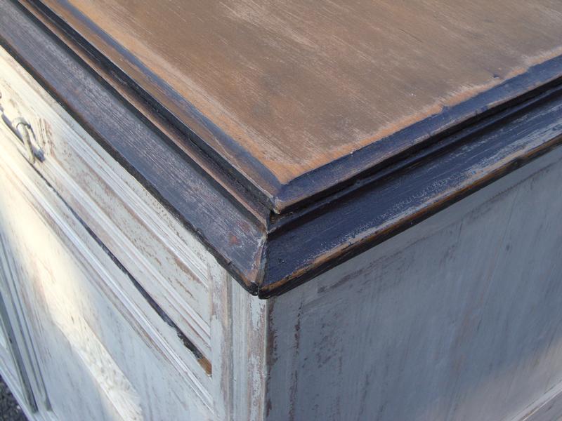 Painted Art Deco dresser 