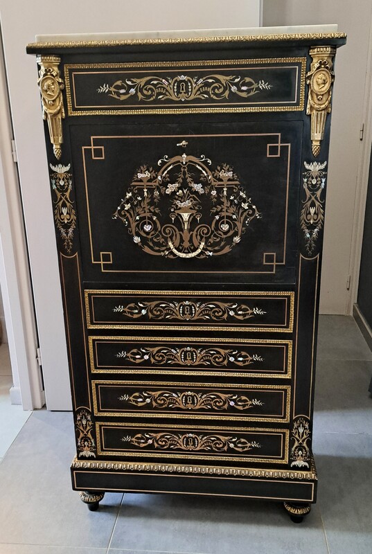 Napoleon III period writing desk with brass and mother-of-pearl inlays
