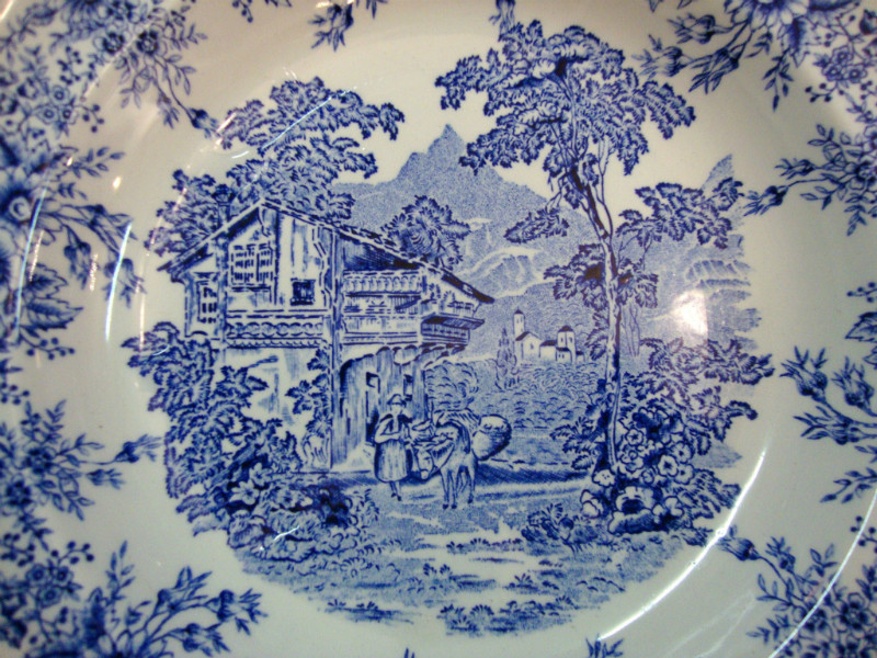 Set of 6 ceramic plates