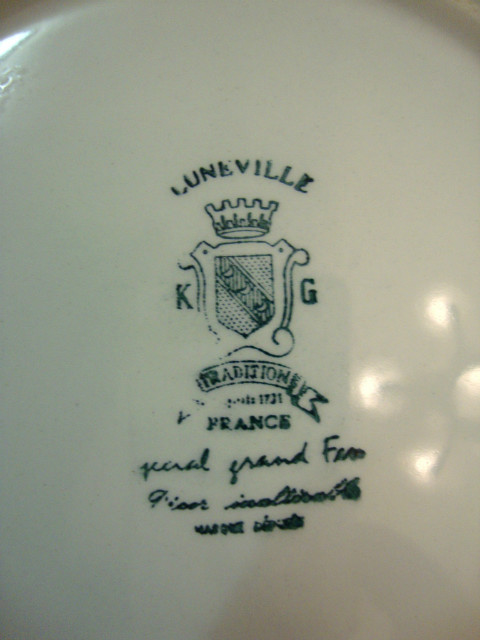 Set of 6 ceramic plates