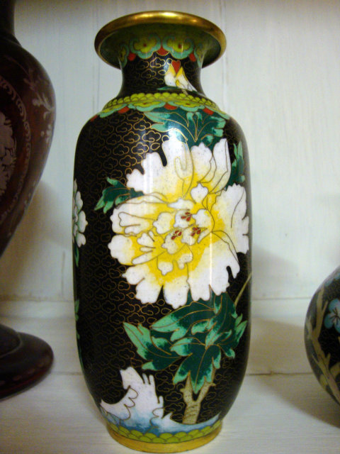 Small cooper chinese vase enamel flowers deco