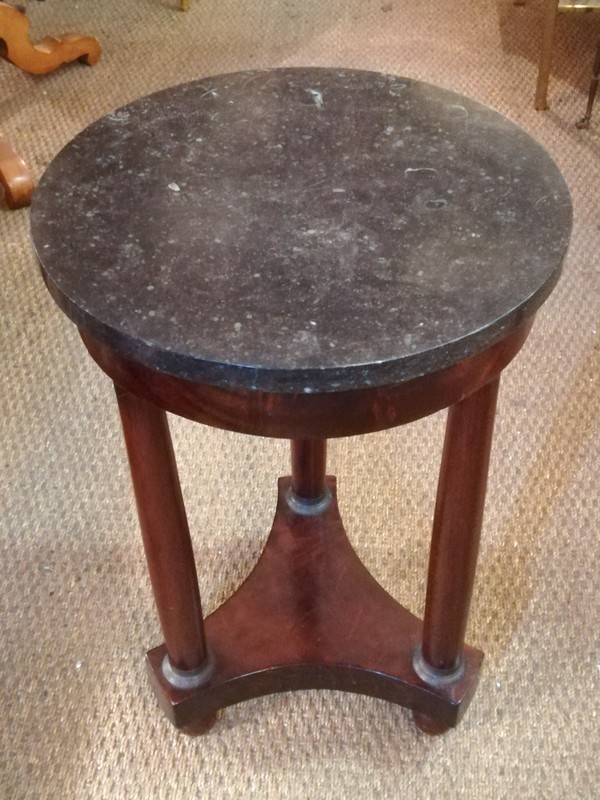 Small Empire style pedestal table in mahogany and marble