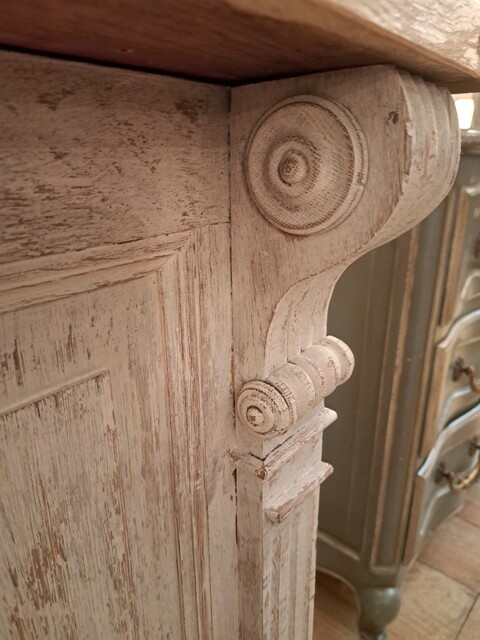 Solid oak painted counter 