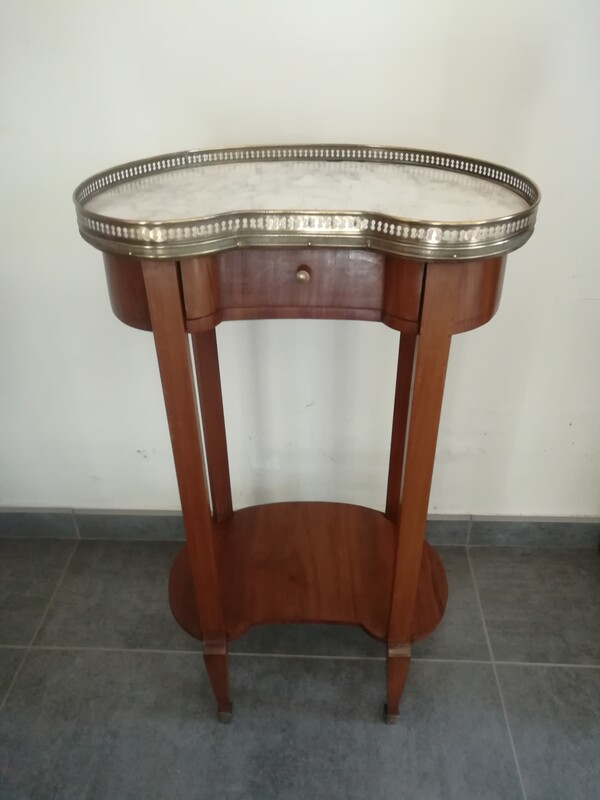 Light mahogany and marble top gallery kidney side table